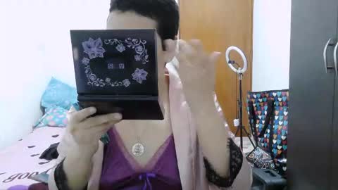 mauroluxandra online show from January 17, 1:04 am