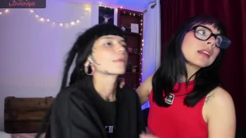 mavimist_ online show from April 12, 1:53 am