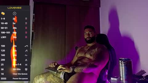 max__prada online show from October 20, 2:27 am