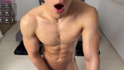 Max Lancaster online show from May 31, 3:33 pm