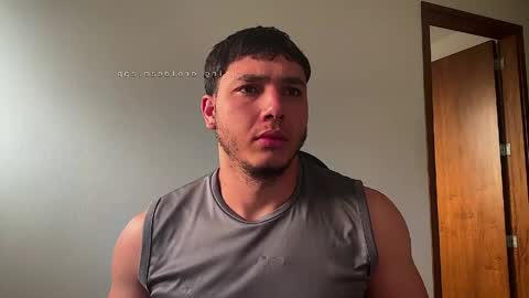 max_valiant1 online show from May 16, 11:09 am