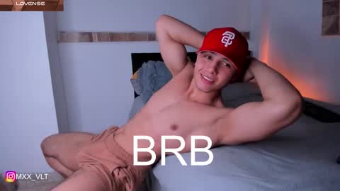 max_valiant1 online show from December 3, 3:51 am