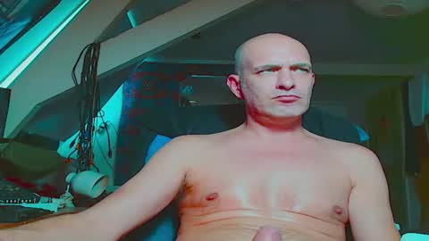 maxhardcore77 online show from September 28, 6:44 am