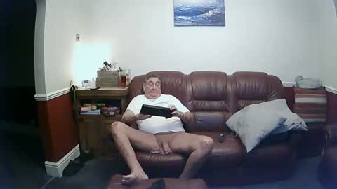 MAX online show from February 26, 12:30 am