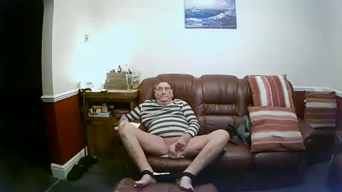 MAX online show from March 1, 1:21 am