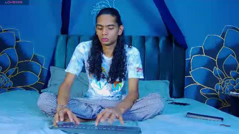 Maxi  Max online show from July 1, 7:44 pm