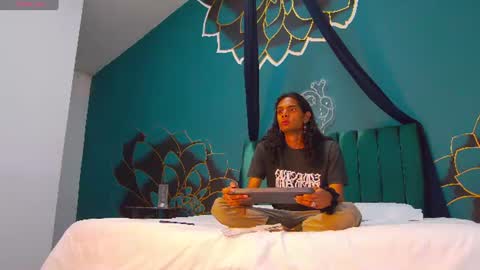 Maxi  Max online show from July 15, 7:29 pm