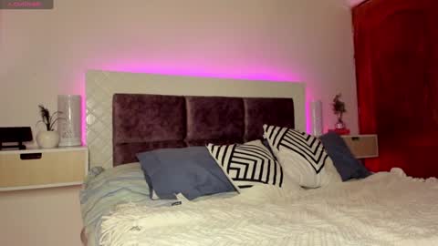 Max online show from January 28, 2:10 pm