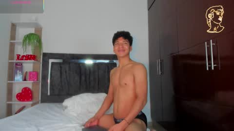 Maximiliano online show from March 20, 10:04 pm