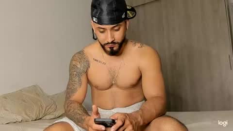 Maximo online show from July 30, 4:35 am