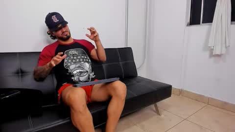 Maximo online show from November 28, 4:53 am