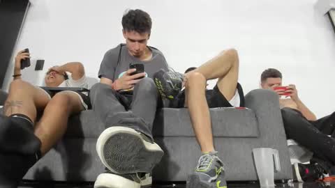 maximo__77 online show from September 27, 5:49 am