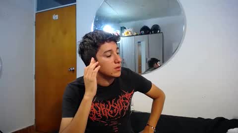 Snapshot of maximo_and_isa chatting on September 11, 2:57 am -- maximo and isa -- online show from September 11, 2:57 am