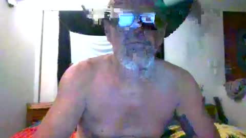 Max online show from February 10, 12:19 pm