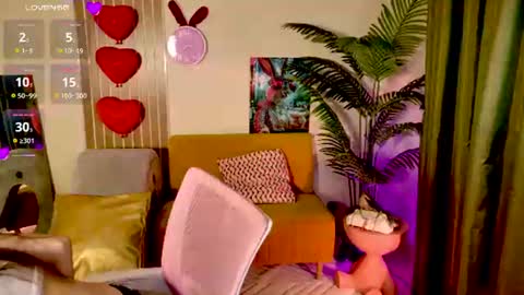MaxinCarroll online show from July 18, 10:06 am