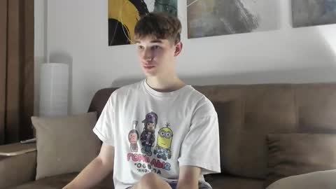 Snapshot of maxwellchik chatting on September 16, 7:50 pm maxwellchik online show from September 16, 7:50 pm