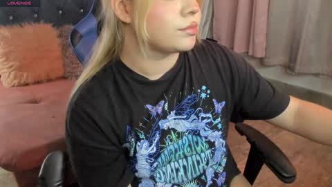 Maxine Minx online show from January 29, 5:40 am