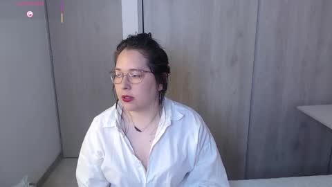 May online show from October 5, 2:31 am