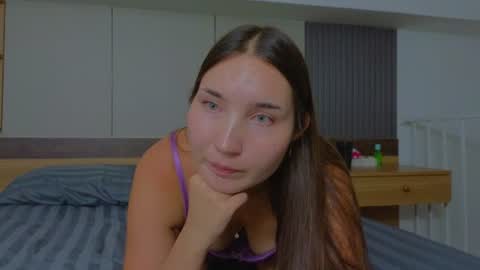 Dani and May online show from July 13, 10:08 am