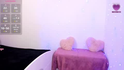 Maya online show from October 14, 8:23 pm