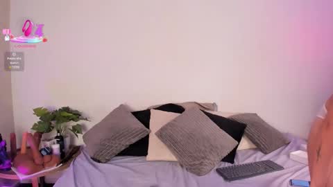 maya_house online show from October 29, 4:14 am