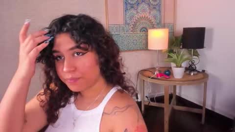 maya_house online show from January 8, 4:18 am