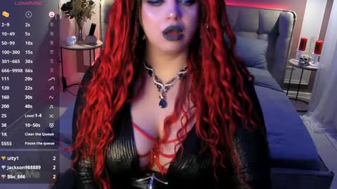 Maya Mils online show from April 4, 1:34 am