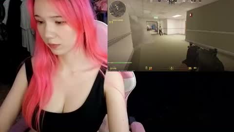 Maya Viola online show from November 30, 7:15 am