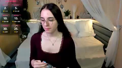 maya_winters online show from August 4, 11:06 am
