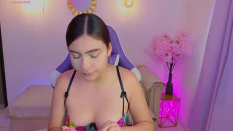 Maya Vexx online show from May 22, 2:57 pm