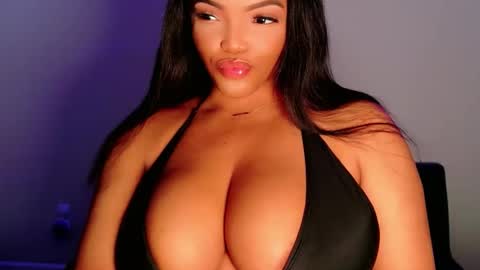 MayBabi online show from February 5, 8:45 pm