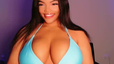 MayBabi online show from March 14, 11:47 am