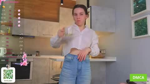 My name Casey  online show from October 13, 4:47 am