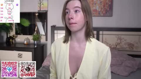Violet online show from October 2, 7:12 pm