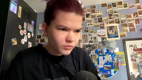 Rose online show from April 14, 9:34 am