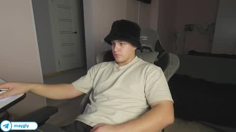 Slava and Alextatto online show from November 5, 7:32 am