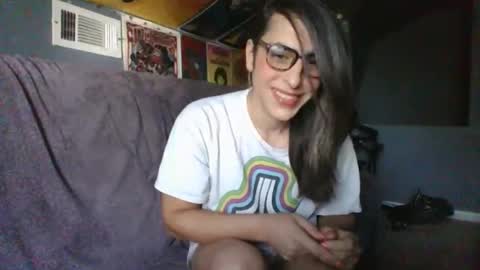 Snapshot of mayra_mayhem chatting on October 21, 3:48 pm diana doll online show from October 21, 3:48 pm