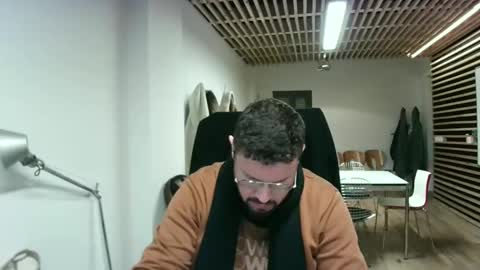 Snapshot of maythe4bwu chatting on February 2, 8:13 am maythe4bwu online show from February 2, 8:13 am