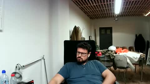 Snapshot of maythe4bwu chatting on September 14, 9:55 am maythe4bwu online show from September 14, 9:55 am