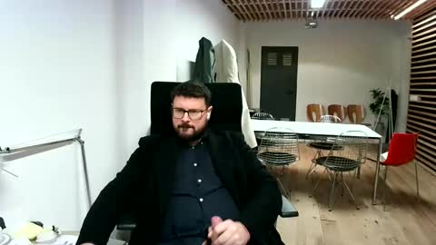 Snapshot of maythe4bwu chatting on December 10, 11:08 pm maythe4bwu online show from December 10, 11:08 pm