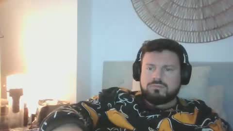 Snapshot of maythe4bwu chatting on February 24, 10:15 am maythe4bwu online show from February 24, 10:15 am