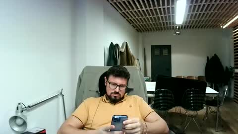 Snapshot of maythe4bwu chatting on September 16, 4:21 pm maythe4bwu online show from September 16, 4:21 pm