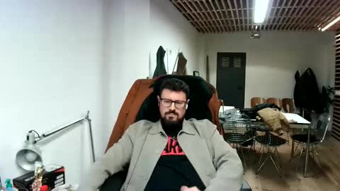 Snapshot of maythe4bwu chatting on October 29, 1:07 am maythe4bwu online show from October 29, 1:07 am