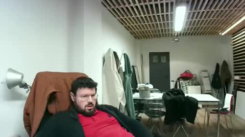 Snapshot of maythe4bwu chatting on January 22, 2:35 pm maythe4bwu online show from January 22, 2:35 pm