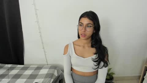 Snapshot of mazikeen_18 chatting on October 9, 12:21 pm mazikeen_18 online show from October 9, 12:21 pm