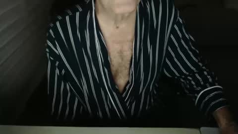 Snapshot of mbeastie chatting on December 22, 2:28 am Beastie online show from December 22, 2:28 am