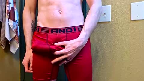 mclovinmackay online show from March 3, 7:10 pm