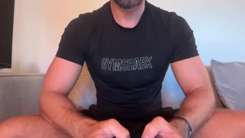 mcr8080 online show from March 26, 6:40 am