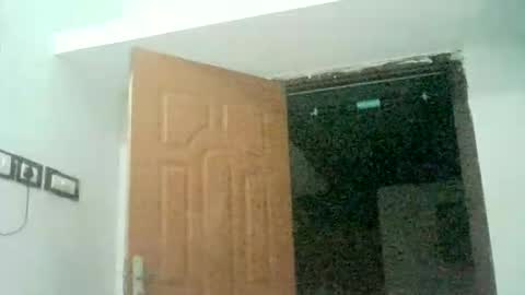 me_hai12 online show from July 28, 1:21 pm