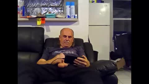 meaderd740870 online show from March 18, 1:22 am